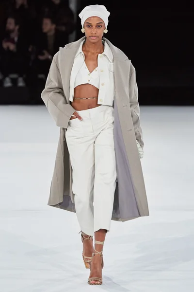 Look 54